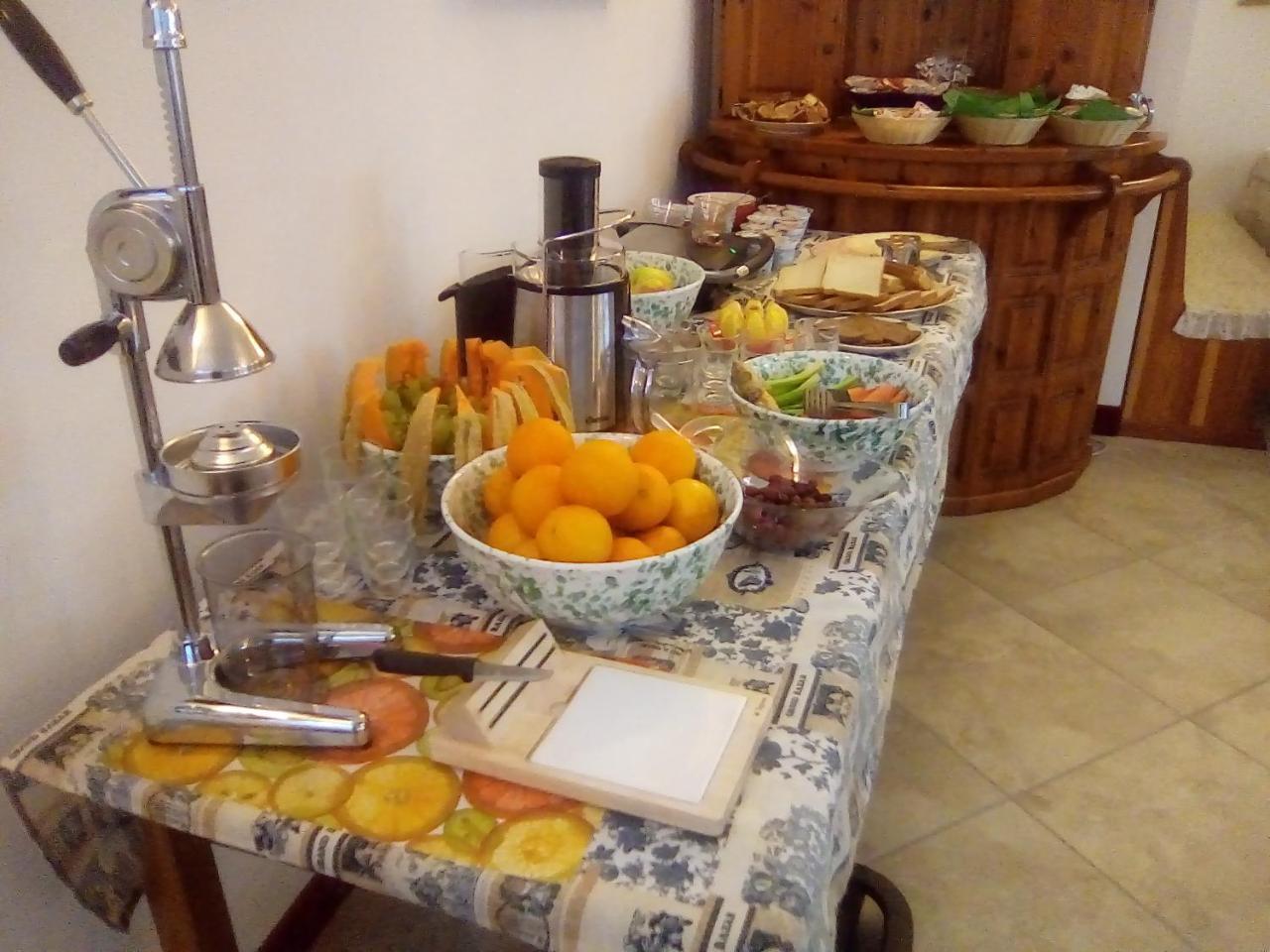 קאריזולו Hotel Garni Al Nardis מראה חיצוני תמונה